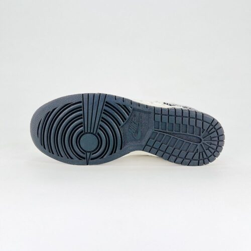 Nike SB Dunk Low X Lousi Vuitton Monogram Denim White Black - Image 8