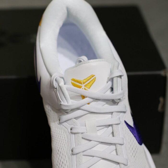 NIKE KOBE 8 PROTRO LAKERS HOME WHITE HF9550 100 - Image 4