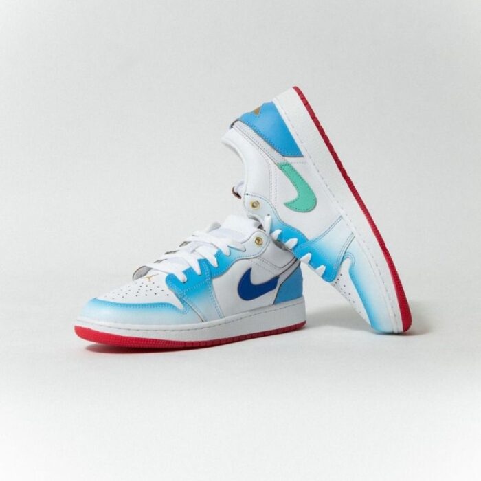 NIKE AIR JORDAN 1 LOW SE BLUE GRADIENT FN8895 141 - Image 2