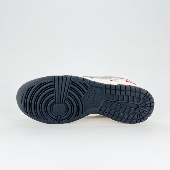 NIKE SB DUNK LOW X STUSSY SNAKE YEAR LIMITED EDITION WHITE GREY SMALL HOOK STARS XF8698 051 - Image 6
