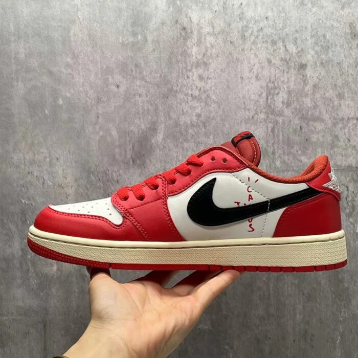 NIKE AIR JORDAN 1 LOW X TRAVIS SCOTT CHICAGO RED - Image 5