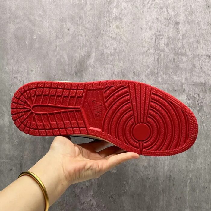 NIKE AIR JORDAN 1 LOW X TRAVIS SCOTT CHICAGO RED - Image 6