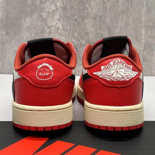 NIKE AIR JORDAN 1 LOW X TRAVIS SCOTT CHICAGO RED - Image 7