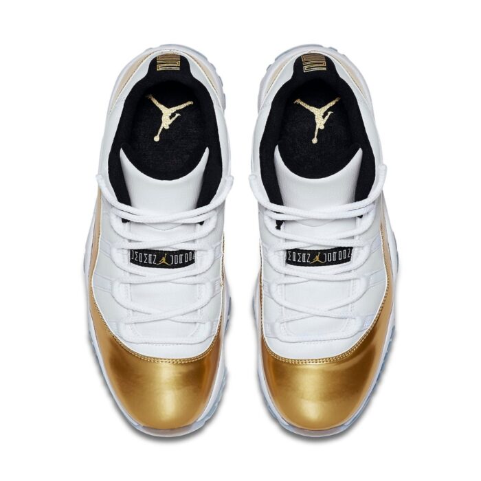 NIKE AIR JORDAN 11 RETRO LOW CLOSING CEREMONY WHITE METALLIC GOLD COIN WHITE 528895 103 - Image 4