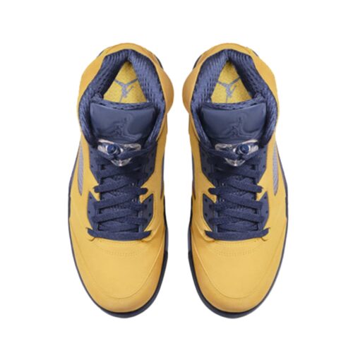 NIKE AIR JORDAN 5 RETRO MICHIGAN AMRILLO COLLEGE NAVY CQ9541 704 - Image 4