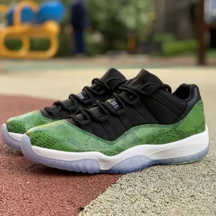 AIR JORDAN 11 RETRO LOW SNAKESKIN GREEN 528895 033 - Image 3