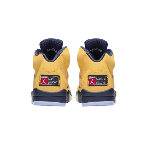 NIKE AIR JORDAN 5 RETRO MICHIGAN AMRILLO COLLEGE NAVY CQ9541 704 - Image 5