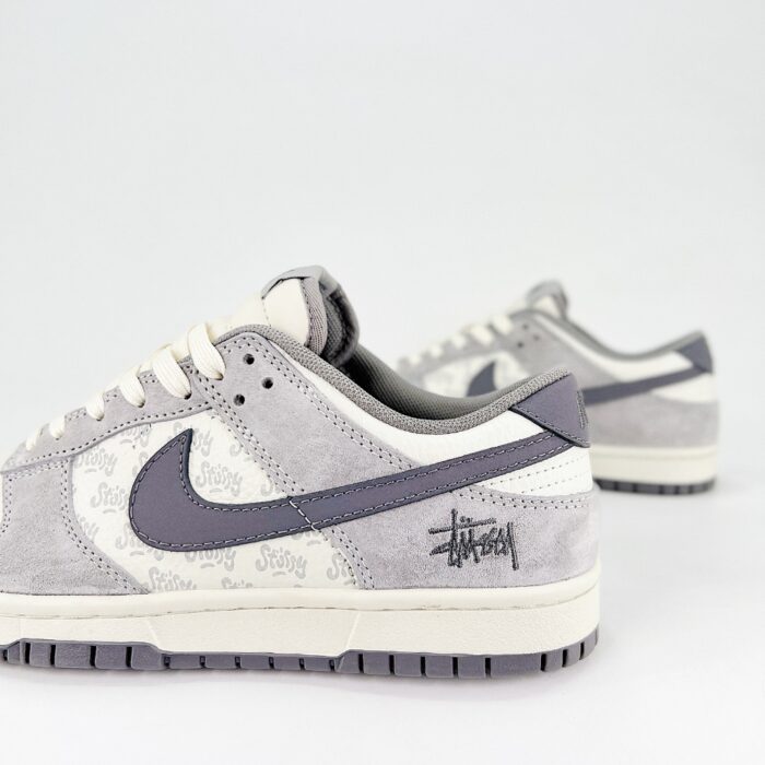 NIKE SB DUNK LOW X STUSSY GREY WHITE - Image 3