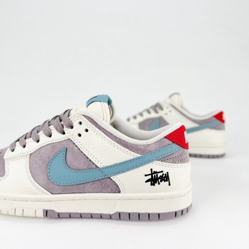 Nike SB Dunk Low X Stussy White Blue Grey Hook Star - Image 3
