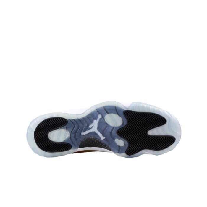 NIKE AIR JORDAN 11 RETRO LOW CLOSING CEREMONY WHITE METALLIC GOLD COIN WHITE 528895 103 - Image 6