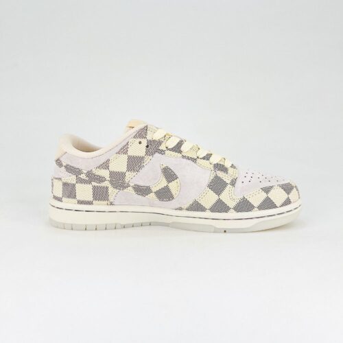 Nike SB Dunk Low X Louis Vuitton Damier Azur Beige - Image 3