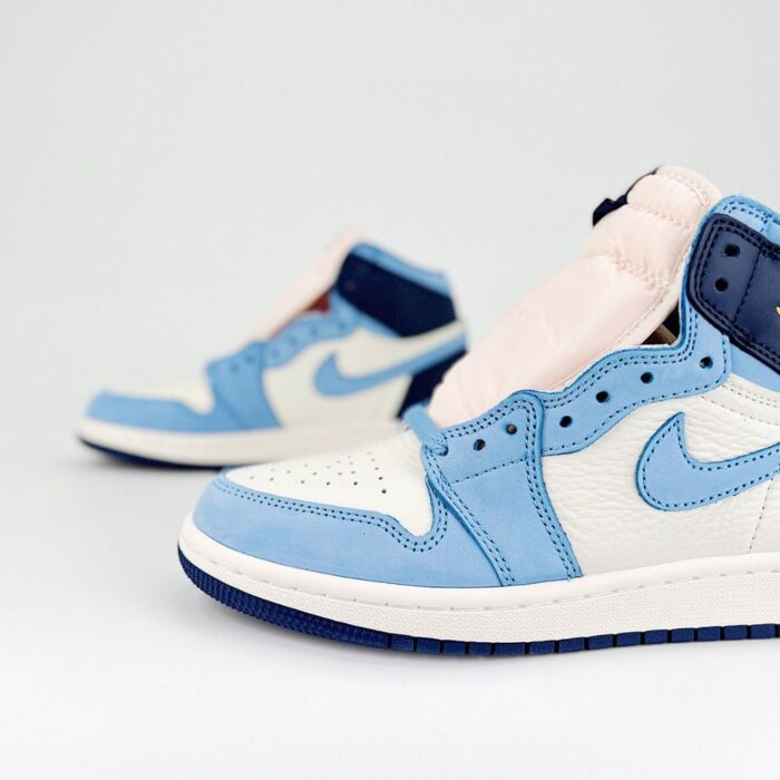 NIKE AIR JORDAN 1 HIGH OG FIRST IN FLIGHT UNIVERSITY BLUE MIDNIGHT NAVY SAIL FD2596 400 - Image 4