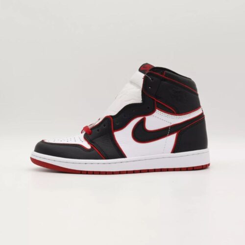 NIKE AIR JORDAN 1 RETRO HIGH BLOODLINE 555088 062 - Image 3