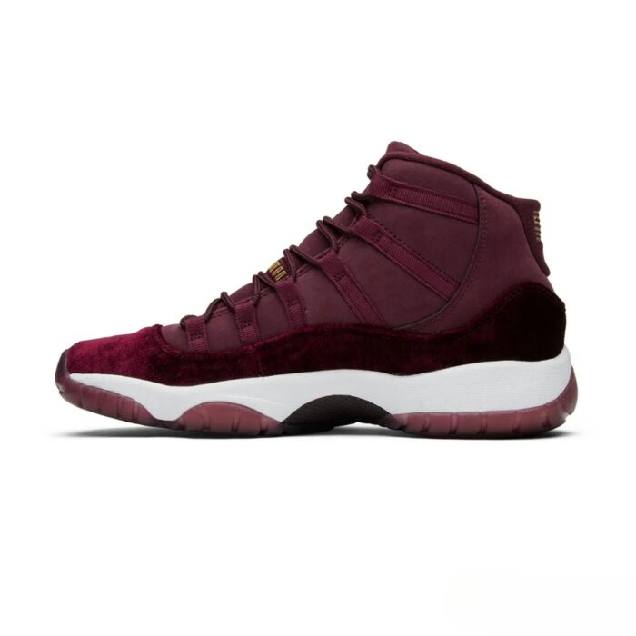 NIKE AIR JORDAN 11 RETRO HEIRESS VELVET RED 852625 650 - Image 2