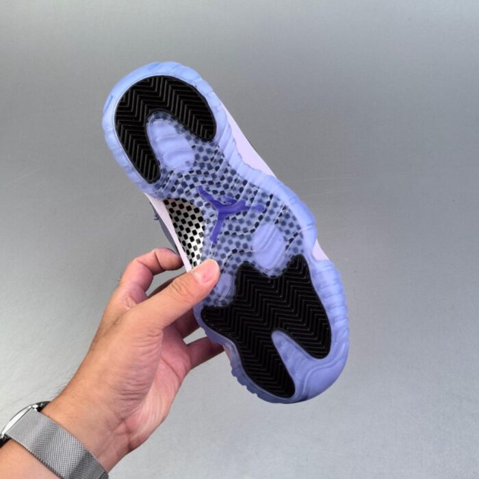 NIKE AIR JORDAN 11 BLACK PURPLE - Image 5