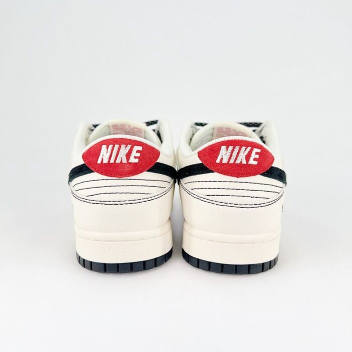 NIKE DUNK SB LOW X SUPREME BEIGE GREY BLACK - Image 3