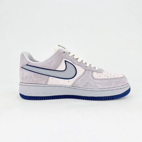 Nike SB Dunk Low X Stussy X Bearbrick Grey Navy - Image 3