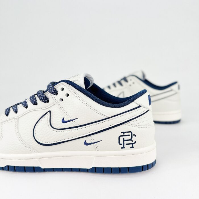 NIKE SB DUNK LOW DEFENDING CHAMPION JOINT THREE HOOK BEIGE DARK BLUE RC3085 891 - Image 3