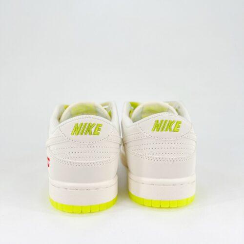 Nike SB Dunk Low X Supreme White Light Green Small Hooks - Image 5