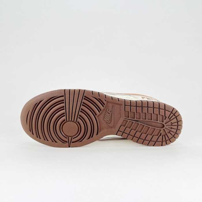 NIKE SB DUNK LOW X FENDI JOINT PIG EIGHT BROWN HOOK DJ2024 057 - Image 6