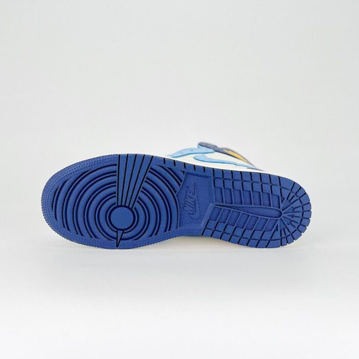 NIKE AIR JORDAN 1 HIGH OG FIRST IN FLIGHT UNIVERSITY BLUE MIDNIGHT NAVY SAIL FD2596 400 - Image 7