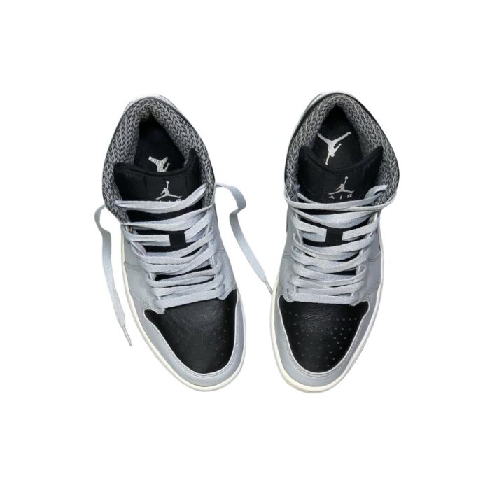NIKE AIR JORDAN 1 MID PURE PLATINUM METALLIC SILVER 554724 032 - Image 3
