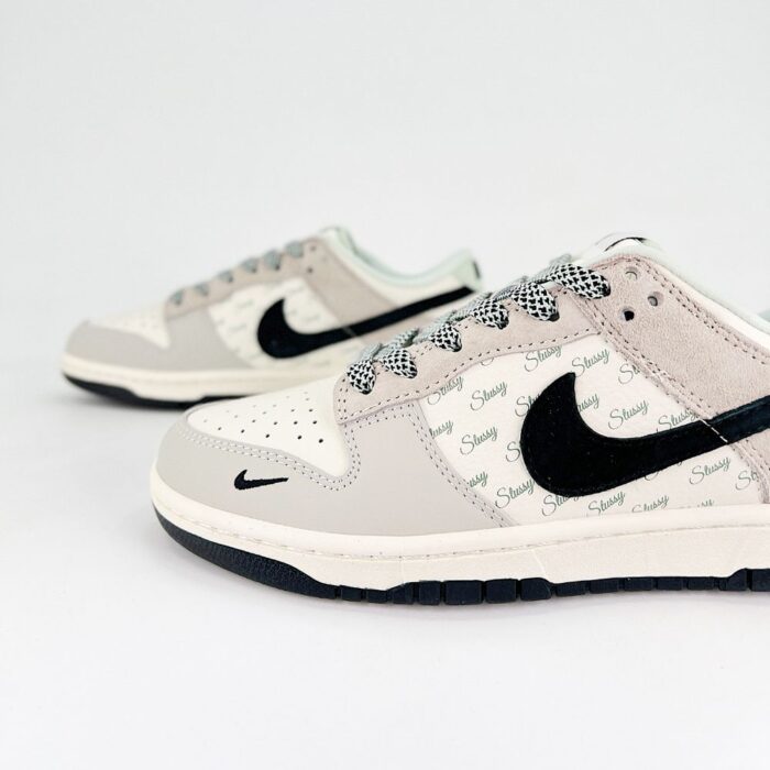NIKE DUNK SB LOW X STUSSY GREY WHITE - Image 4