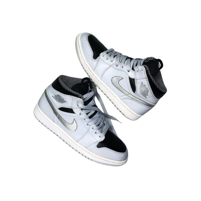 NIKE AIR JORDAN 1 MID PURE PLATINUM METALLIC SILVER 554724 032 - Image 4