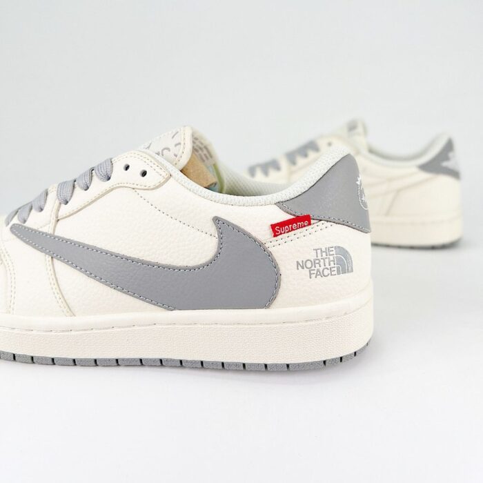 NIKE AIR JORDAN 1 LOW X TRAVIS SCOTT X SUPREME X THE NORTH FACE WHITE GREY - Image 4