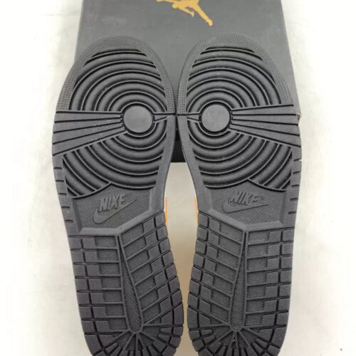 NIKE AIR JORDAN 1 MID UNIVERSITY GOLD 554724 170 - Image 5