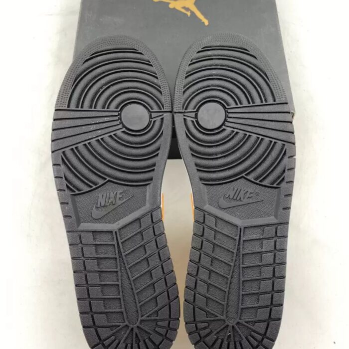 NIKE AIR JORDAN 1 MID UNIVERSITY GOLD 554724 170 - Image 5