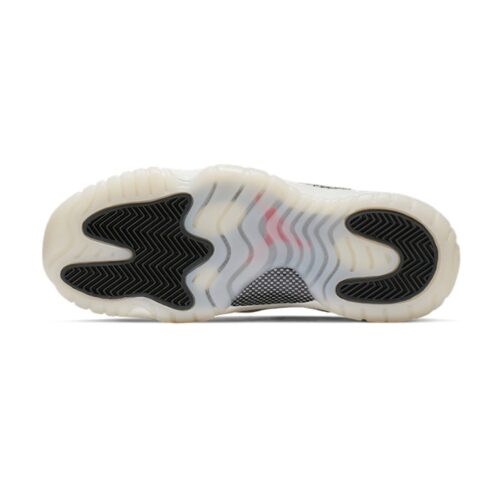 NIKE AIR JORDAN 11 RETRO LOW SNAKE WHITE BLACK DARK CONCORD CD6846-002 - Image 5
