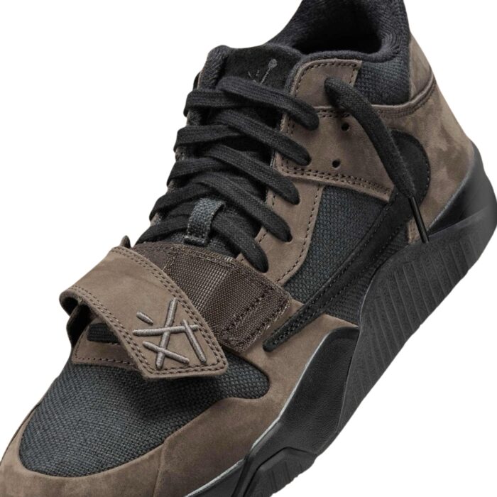 NIKE AIR JORDAN X TRAVIS SCOTT JUMPMAN JACK TR DARK MOCHA BLACK SAIL FZ8117 201 - Image 4