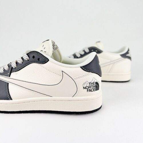 NIKE AIR JORDAN 1 LOW X TRAVIS SCOTT X THE NORTH FACE WHITE BLACK - Image 4