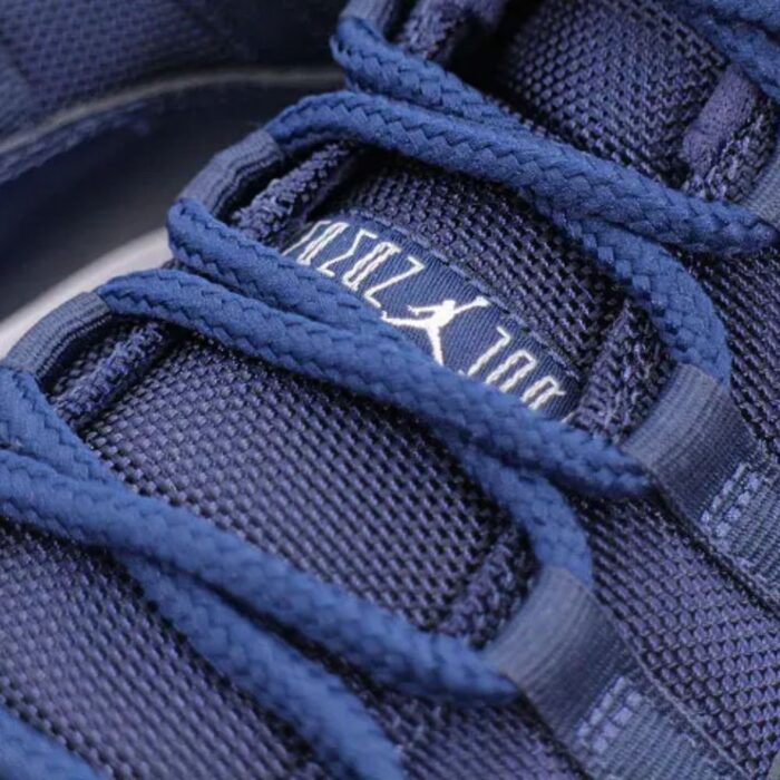 NIKE AIR JORDAN 11 RETRO LOW NAVY GUM 528895 405 - Image 6
