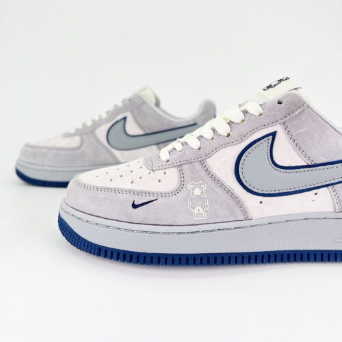 Nike SB Dunk Low X Stussy X Bearbrick Grey Navy - Image 6