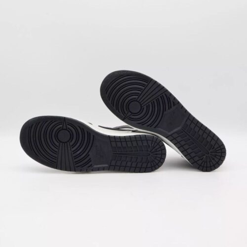 NIKE AIR JORDAN 1 OG WHITE BLACK 1985 - Image 7