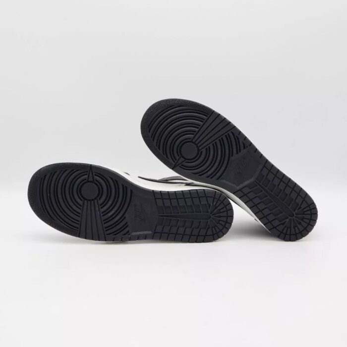 NIKE AIR JORDAN 1 OG WHITE BLACK 1985 - Image 7