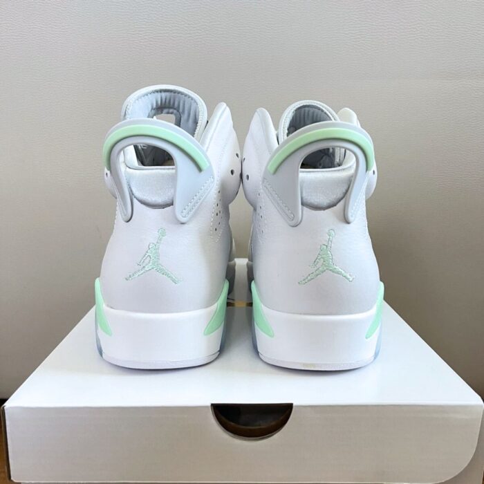 NIKE AIR JORDAN 6 RETRO MINT FOAM W DQ4914 103 - Image 5