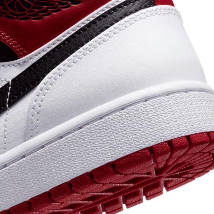 NIKE AIR JORDAN 1 MID CHICAGO 2020 554724 173 - Image 8