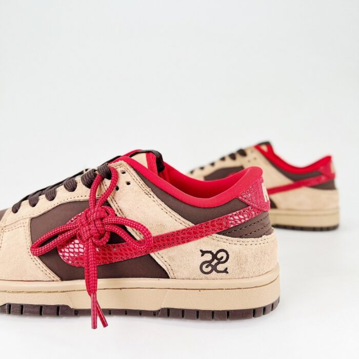 NIKE SB DUNK LOW YEAR OF THE SNAKE LIMITED BROWN COFFEE RED SMALL HOOK AG3702 858 - Image 3