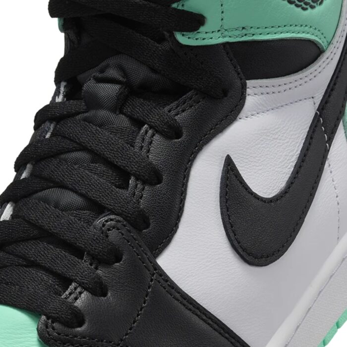 NIKE AIR JORDAN 1 RETRO HIGH OG GREEN GLOW WHITE BLACK DZ5485 130 - Image 4
