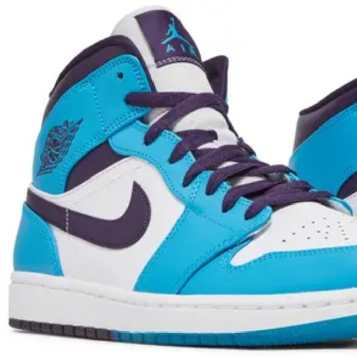 NIKE AIR JORDAN 1 MID HORNETS SKY BLUE WHITE BLACK 554724 415 - Image 4