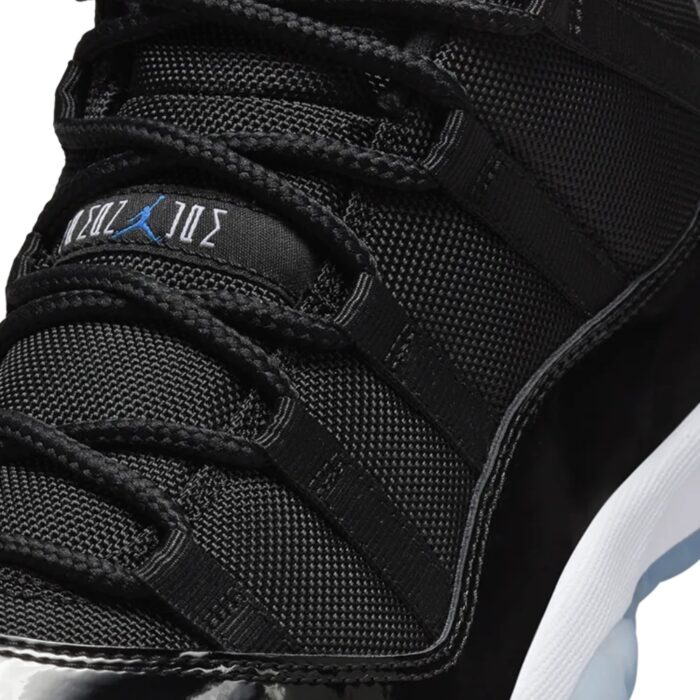 NIKE AIR JORDAN 11 LOW BLACK VARSITY ROYAL WHITE FV5104 004 - Image 4