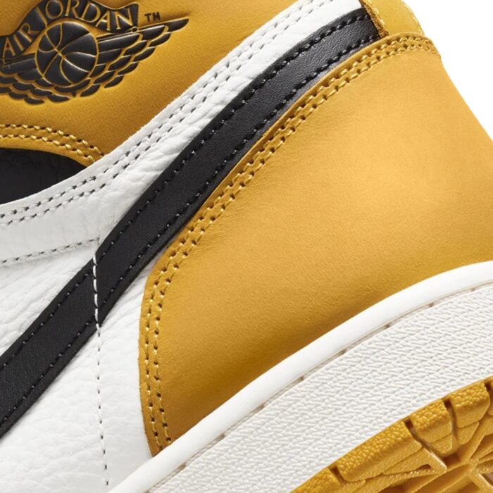NIKE AIR JORDAN 1 HIGH OG YELLOW OCHRE BLACK SAIL DZ5485 701 - Image 4
