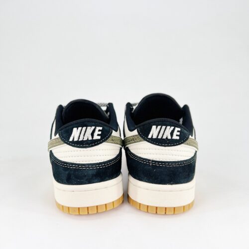 Nike SB Dunk Low X Supreme Joint Snake White Black - Image 5