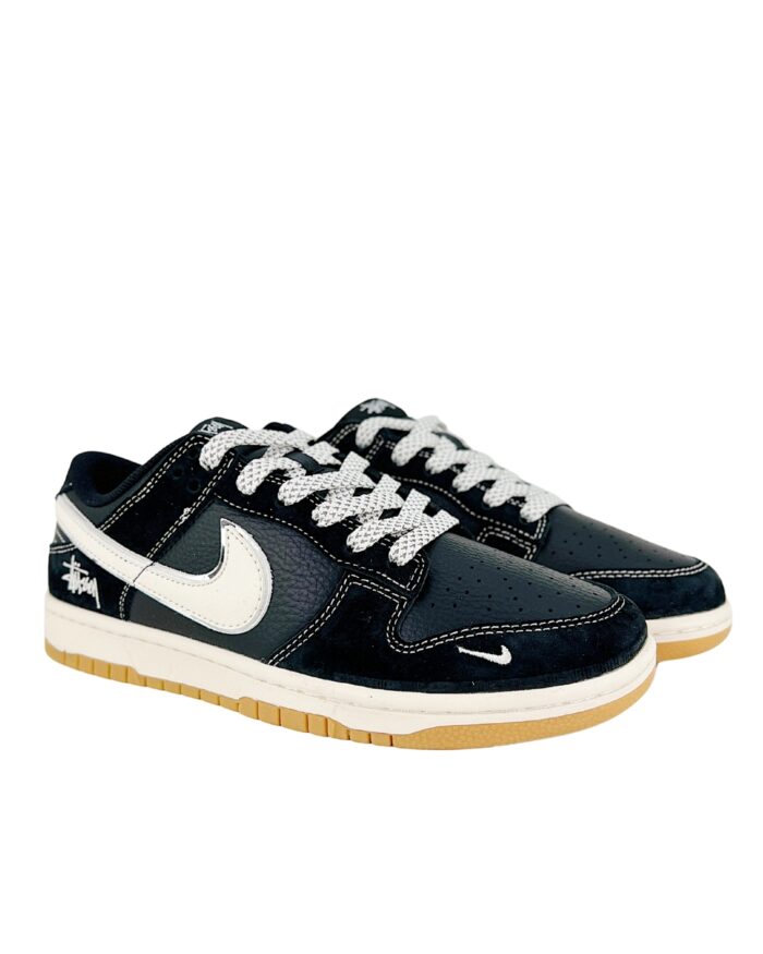 NIKE SB DUNK LOW X STUSSY BLACK WHITE