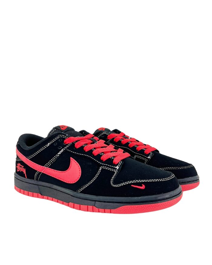 NIKE SB DUNK LOW X STUSSY BLACK RED HOOK