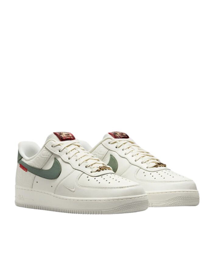 NIKE AIR FORCE 1 LOW YEAR OF THE SNAKE SAIL LIGHT BONE UNIVERSITY RED JADE HORIZON HV5979 130