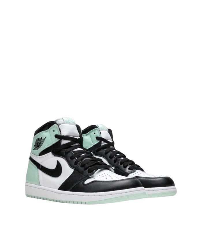 NIKE AIR JORDAN 1 RETRO HIGH IGLOO WHITE IGLOO BLACK 861428 100